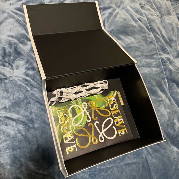 Loewe empty box, with ribbons and art magazine - Picture 5 of 9